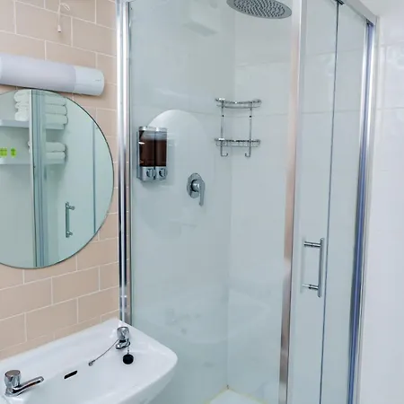 Leevin Corporate 3* Dublin