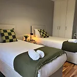 Leevin Center 3* Dublin