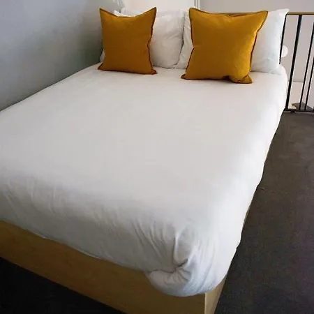 Aparthotel Leevin